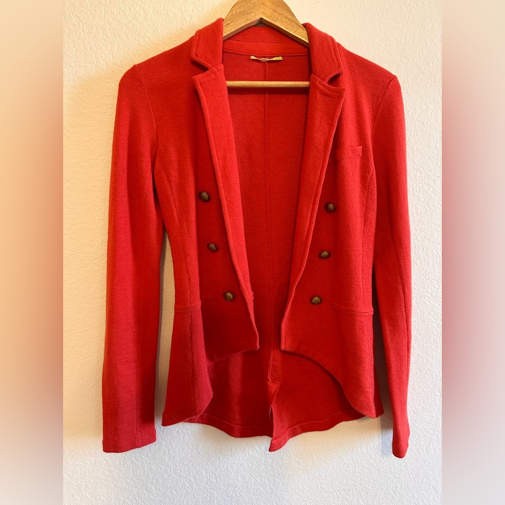 Women’s Gianni Bini XS Red Jacket gold buttons // sweater